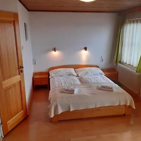 Alpenheim Apartment Zell am See